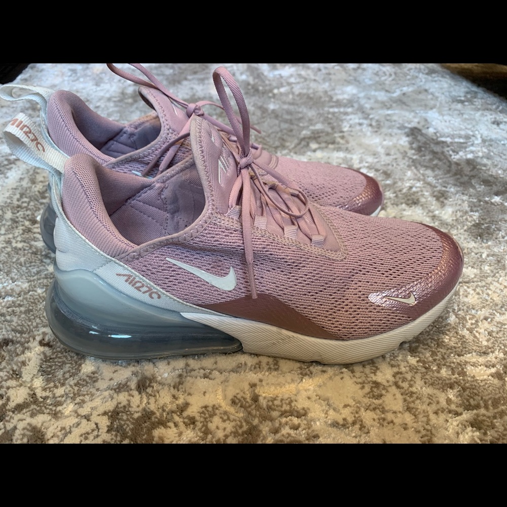 Women’s Nike Air 270
